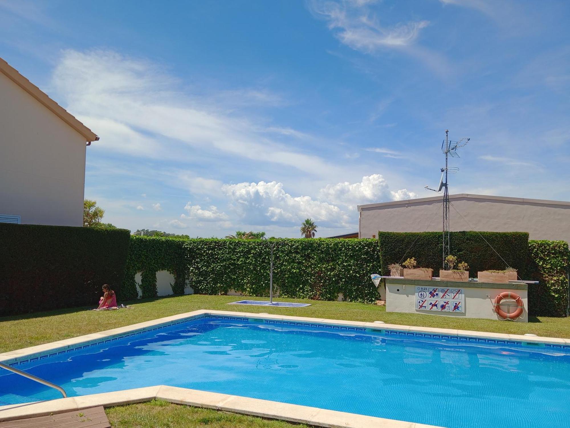 Casa Unifamiliar Con Patio Y Piscina En L'Estartit- Costa Brava Apartman Kültér fotó
